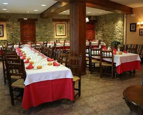 Hotel Tres Picos Eriste Zewnętrze zdjęcie